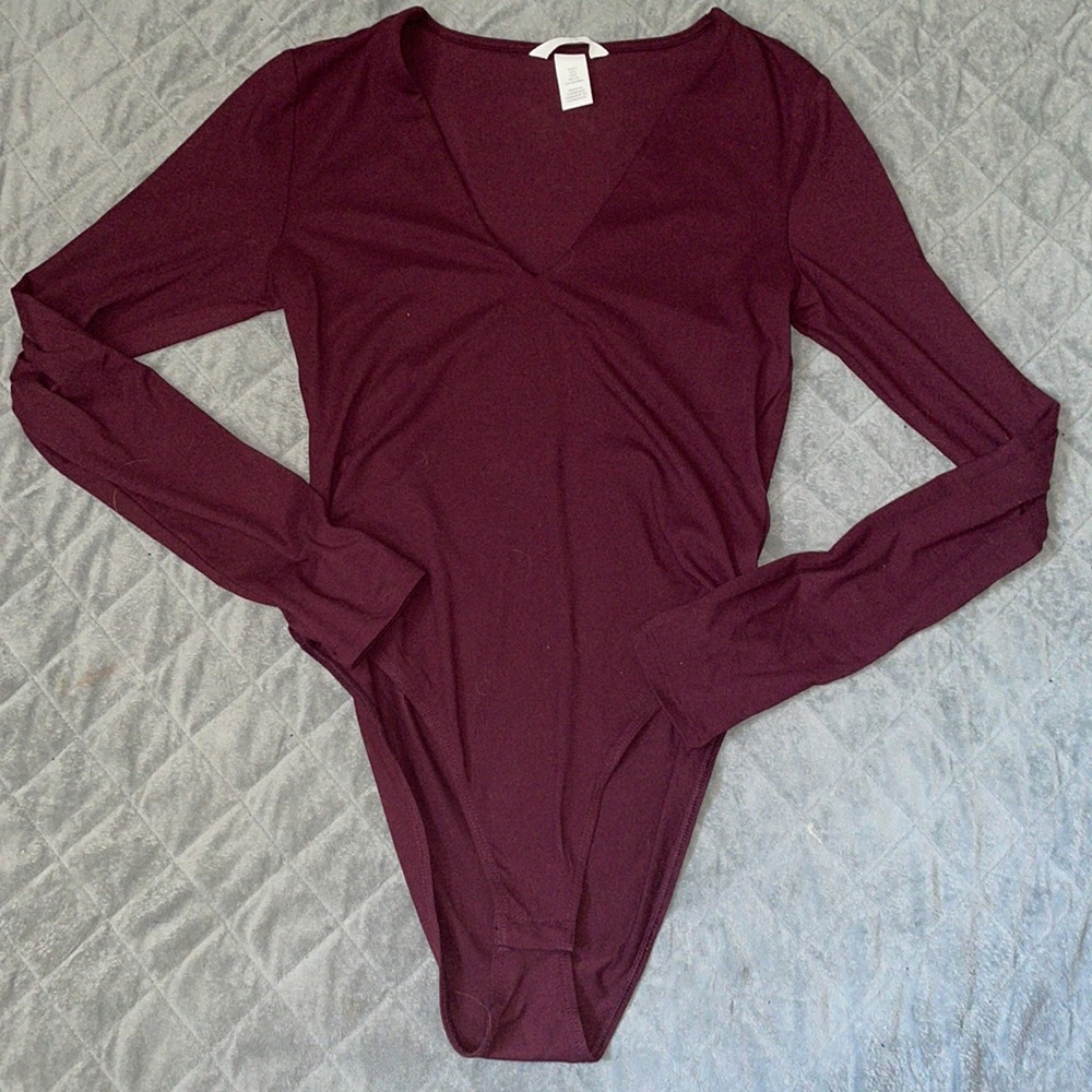 Long sleeve v neck dark purple bodysuit